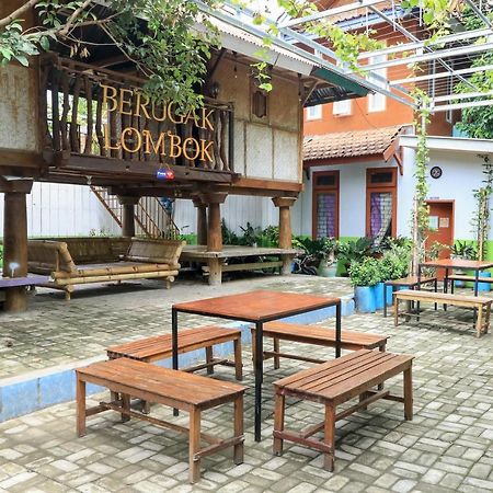 Guest House Rumah Lombok Syariah Mataram Buitenkant foto
